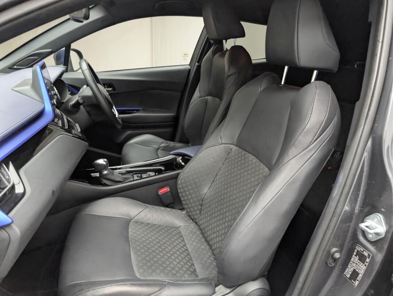 Used Toyota C-HR 2020 for sale - 77081979: Photo 41