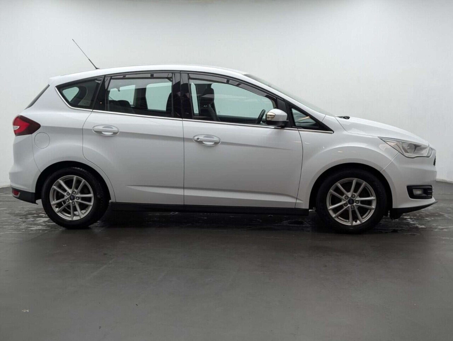 Used Ford C-Max 2017 for sale - 77920692: Photo 11
