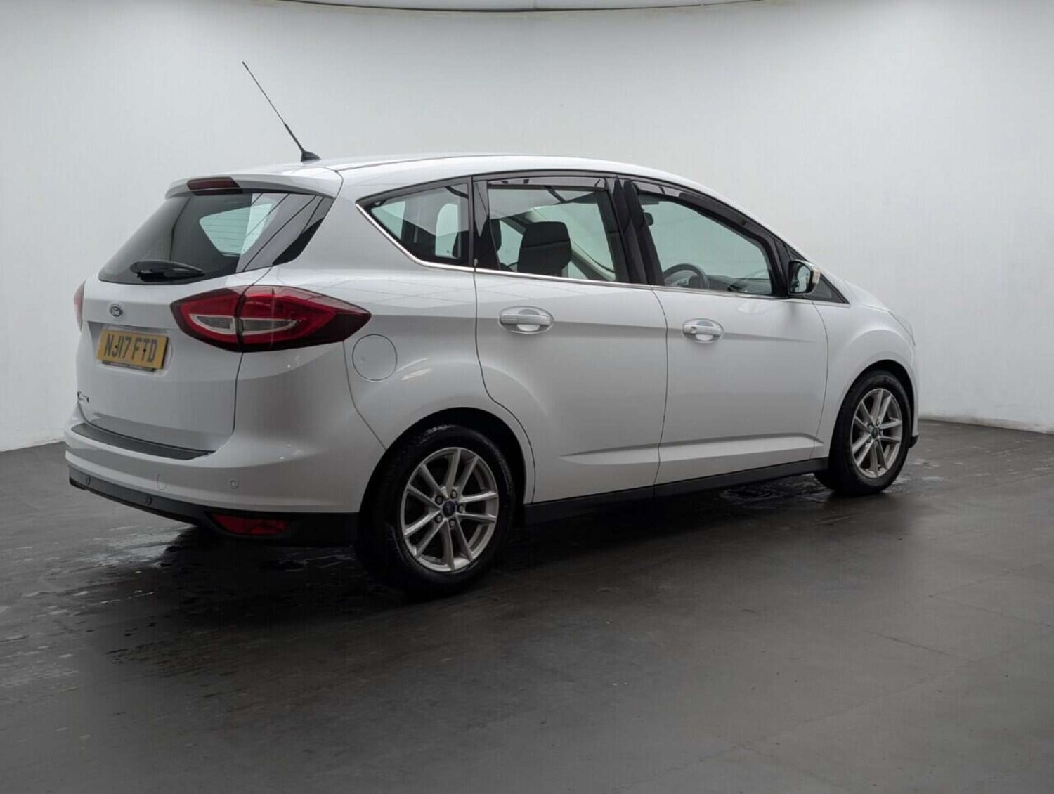 Used Ford C-Max 2017 for sale - 77920692: Photo 9