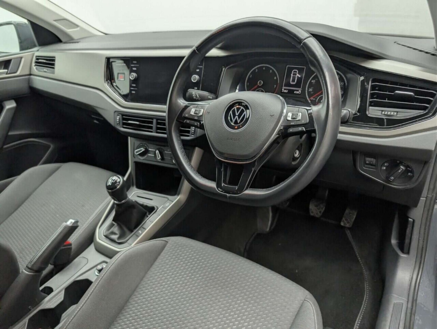 Used Volkswagen Polo 2021 for sale - 77714797: Photo 11