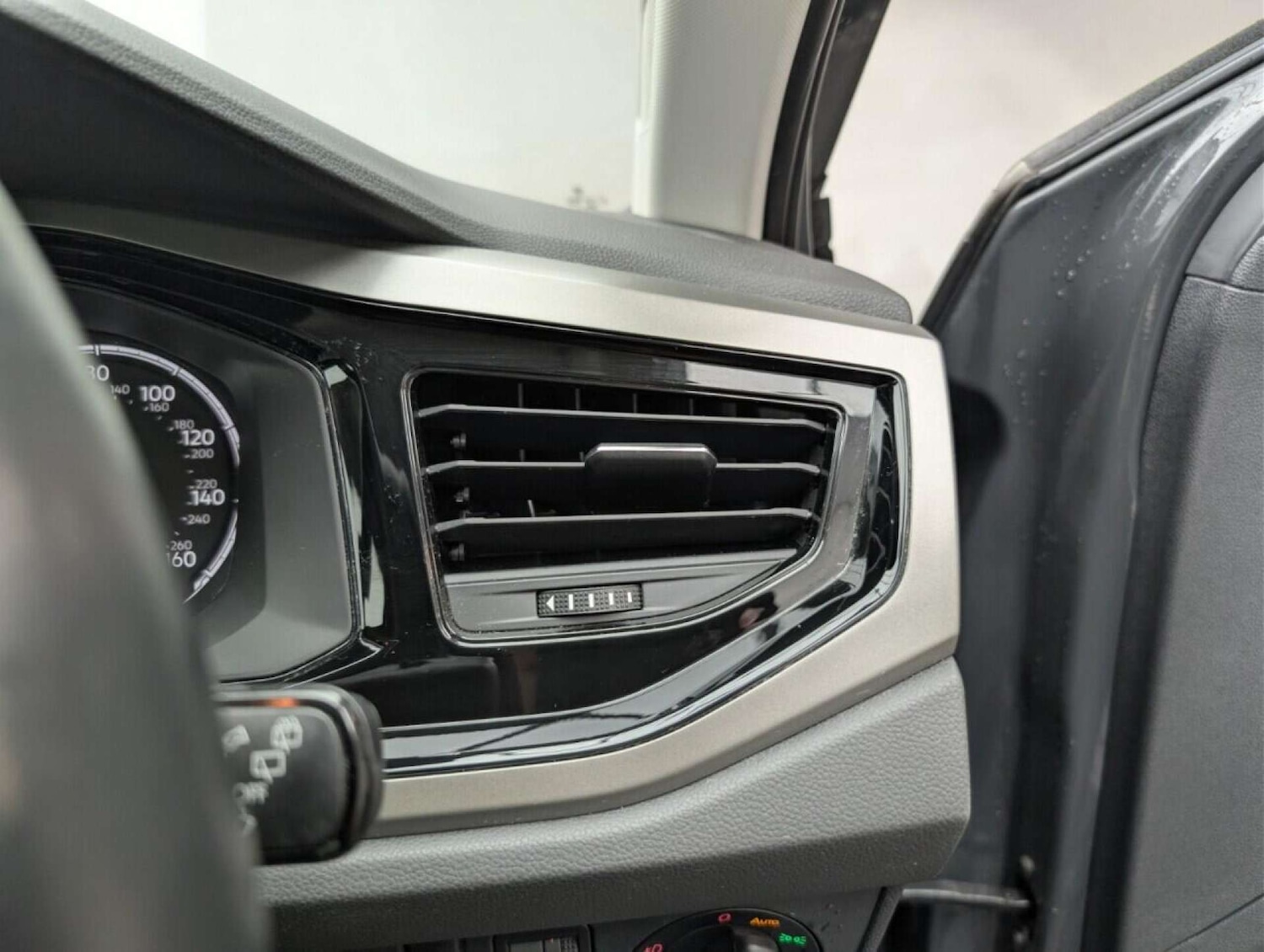 Used Volkswagen Polo 2021 for sale - 77714797: Photo 18