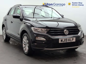 Used Volkswagen T-Roc 2019 for sale - 79546951: Photo
