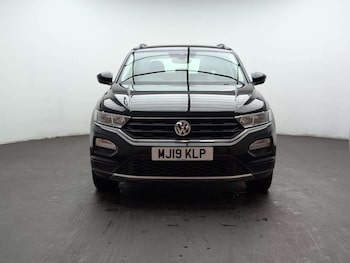 Used Volkswagen T-Roc 2019 for sale - 79546951: Photo