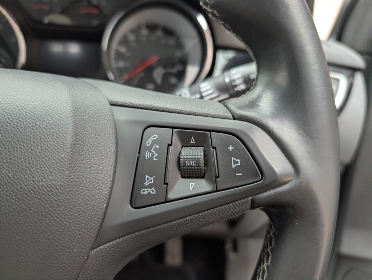 Used Vauxhall Astra 2017 for sale - 76964919: Photo 17