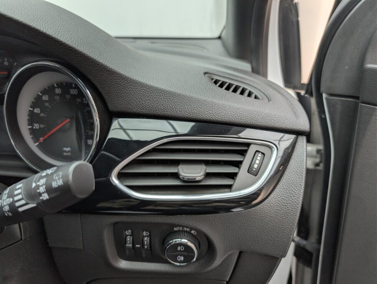 Used Vauxhall Astra 2017 for sale - 76964919: Photo 18