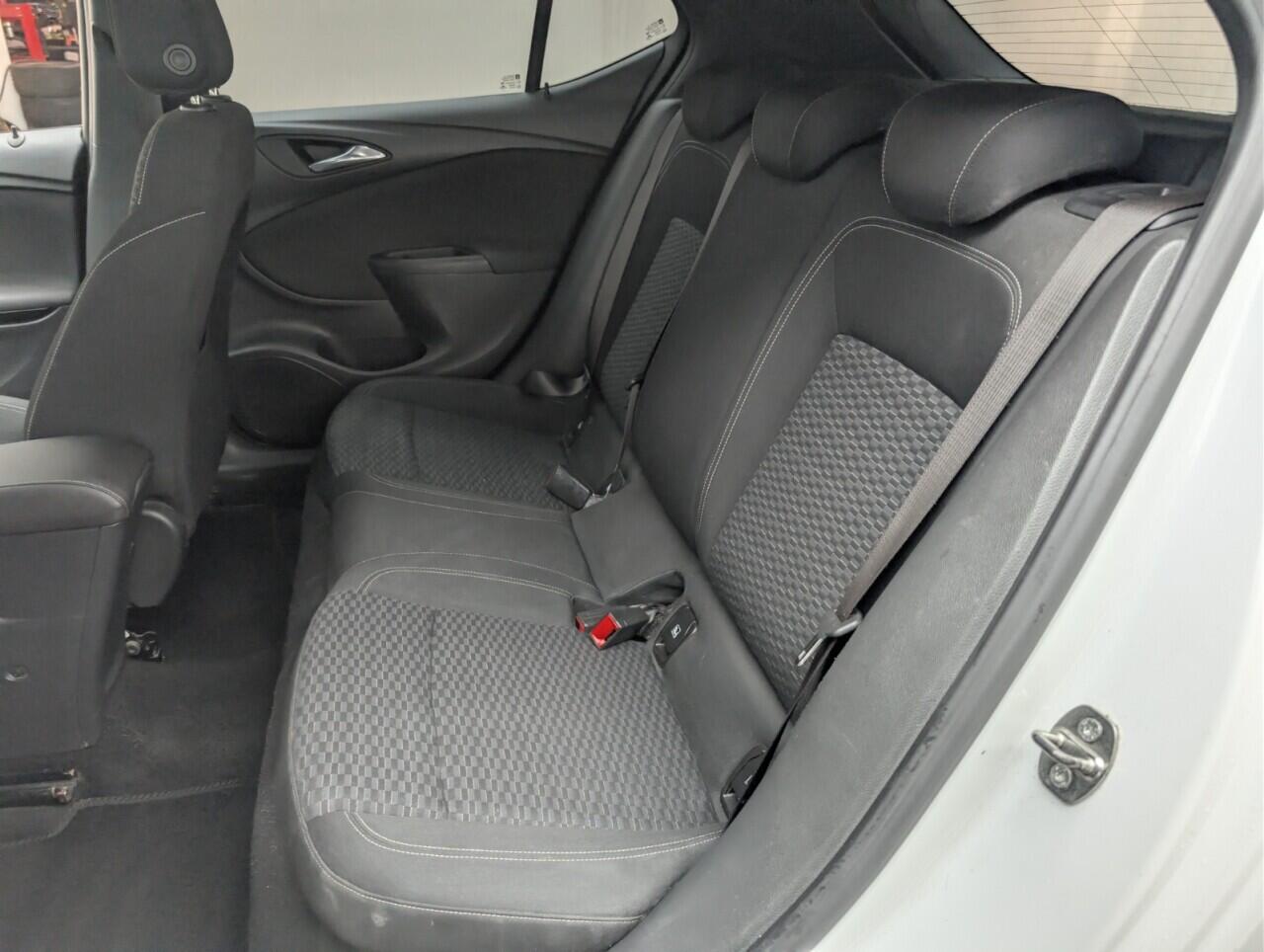 Used Vauxhall Astra 2017 for sale - 76964919: Photo 24