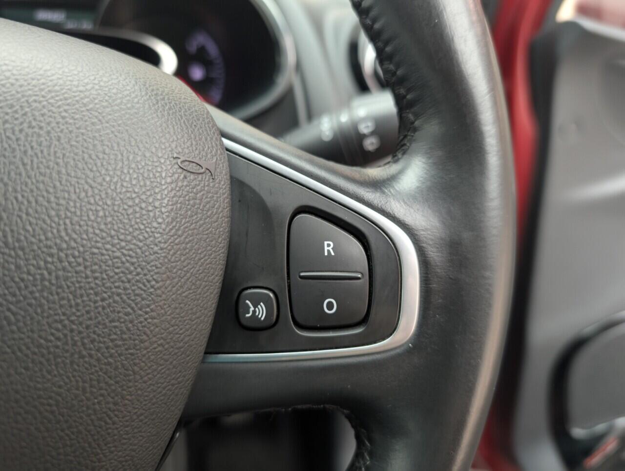 Used Renault Clio 2017 for sale - 76511897: Photo 19