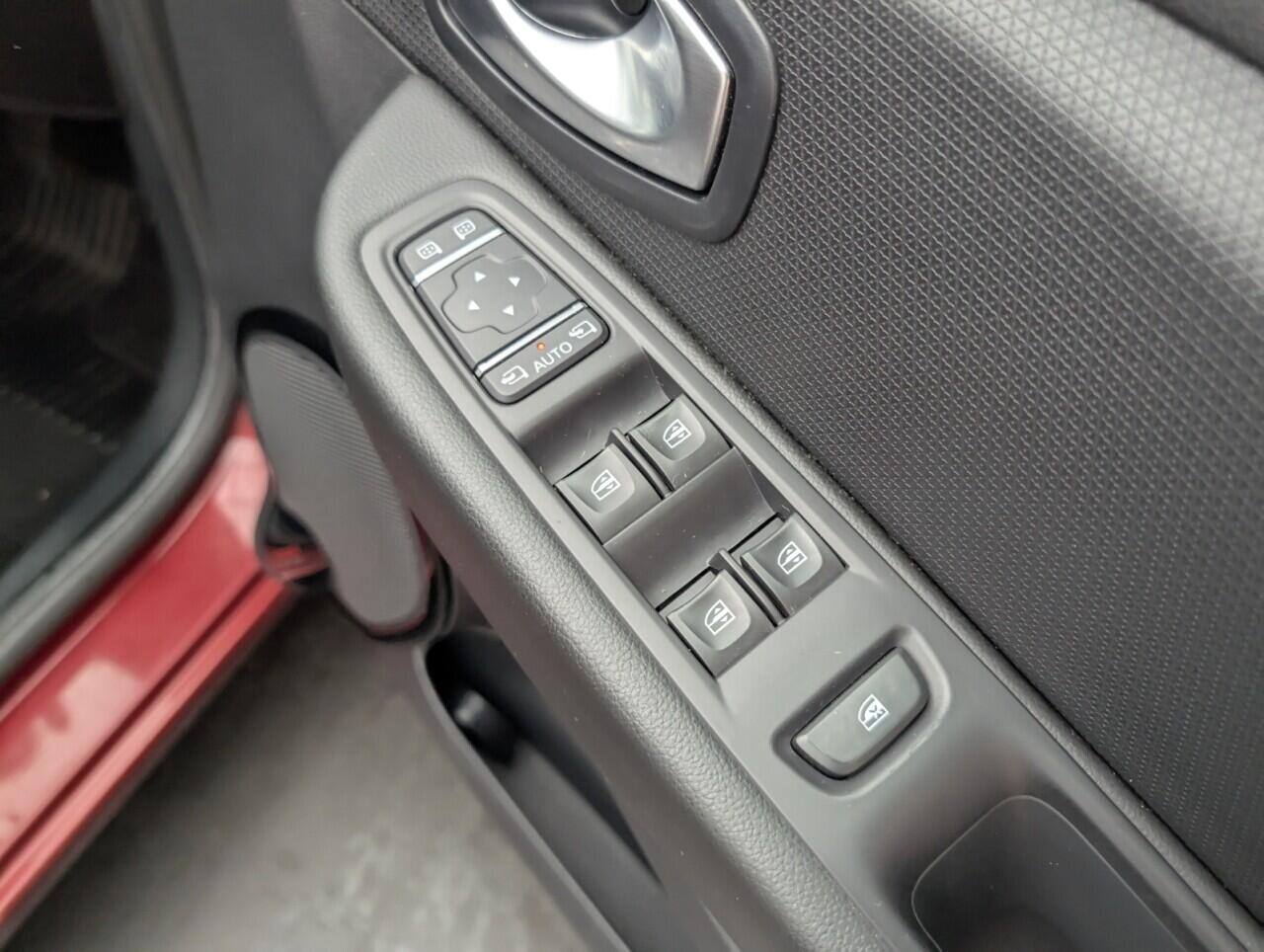 Used Renault Clio 2017 for sale - 76511897: Photo 21