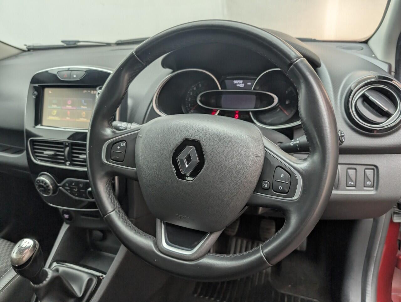 Used Renault Clio 2017 for sale - 76511897: Photo 22