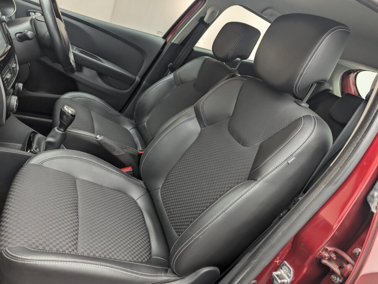 Used Renault Clio 2017 for sale - 76511897: Photo 27