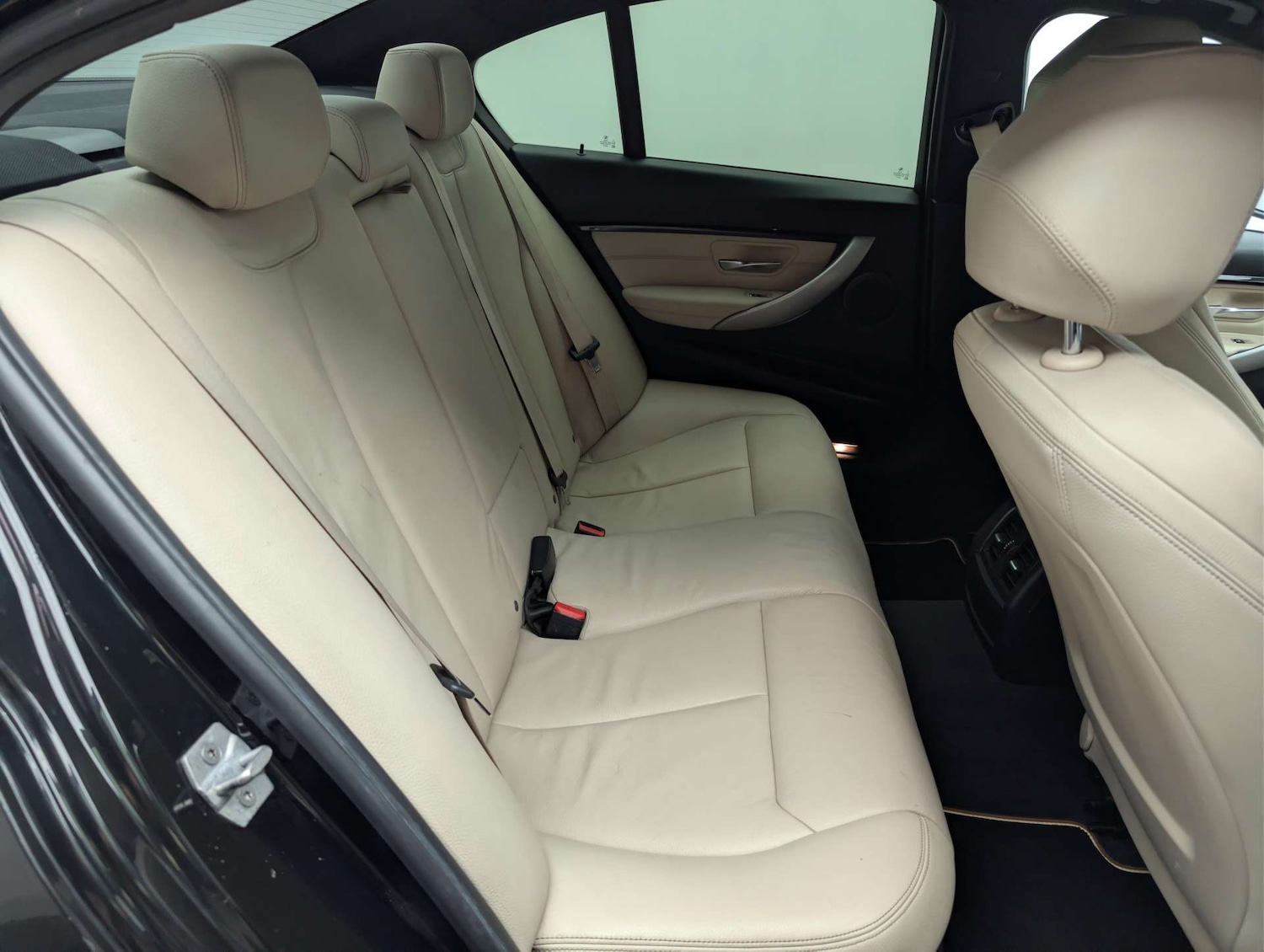 Used BMW 3 Series 2017 for sale - 78061463: Photo 13