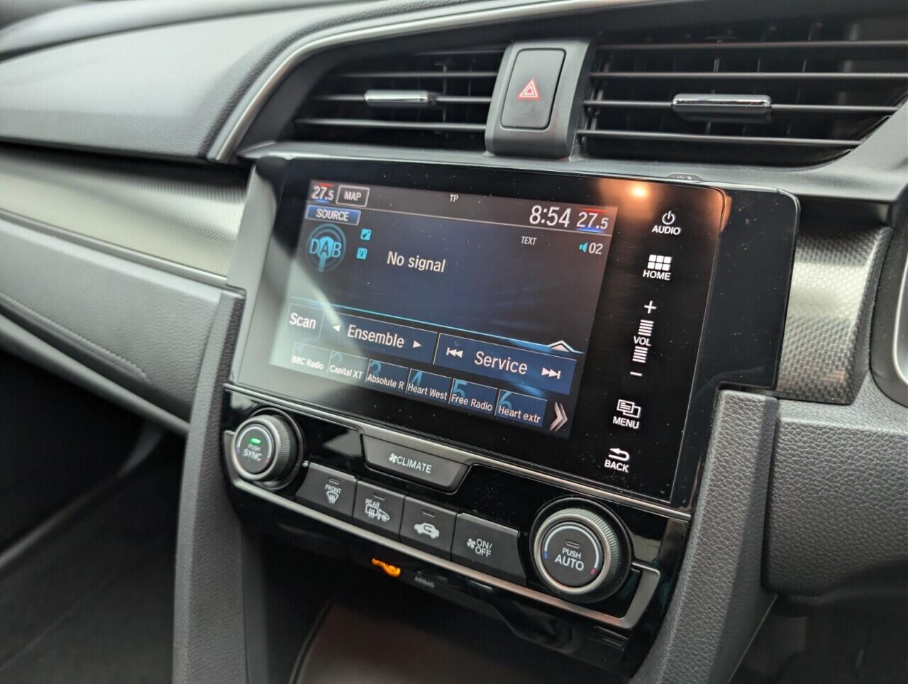 Used Honda Civic 2018 for sale - 76633168: Photo 13