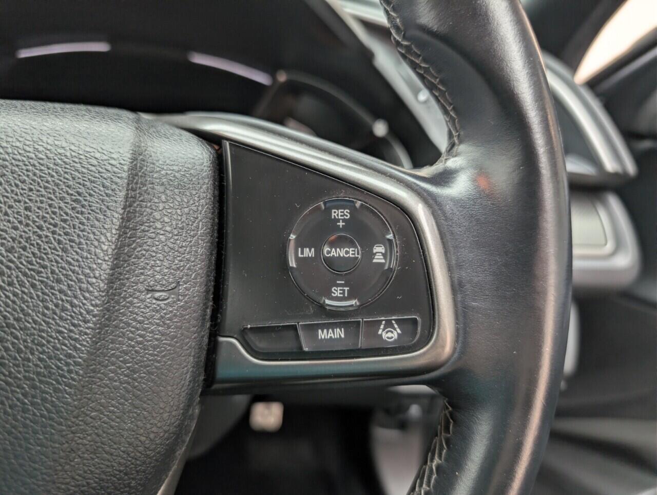 Used Honda Civic 2018 for sale - 76633168: Photo 20