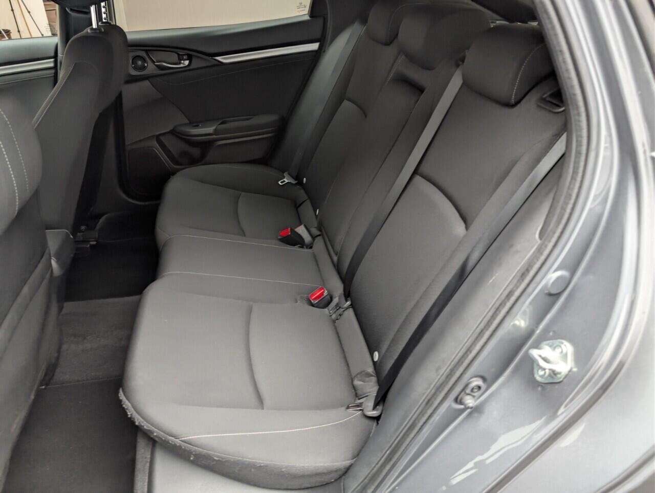 Used Honda Civic 2018 for sale - 76633168: Photo 27