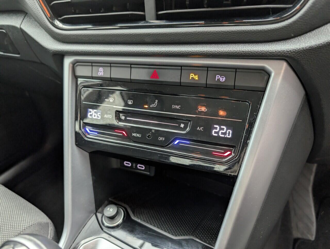 Used Volkswagen T-Roc 2022 for sale - 76423027: Photo 16