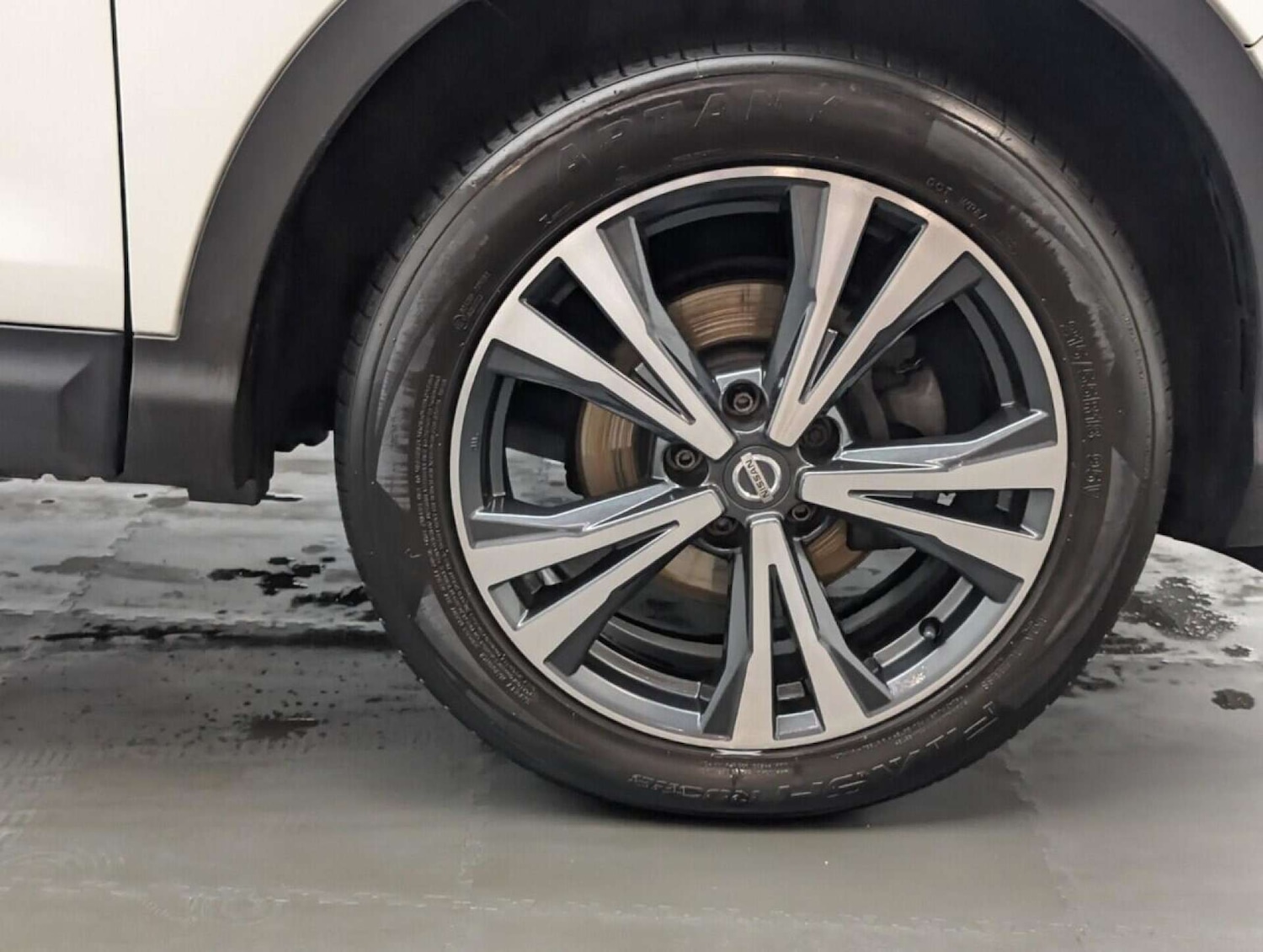 Used Nissan Qashqai 2017 for sale - 77766904: Photo 10