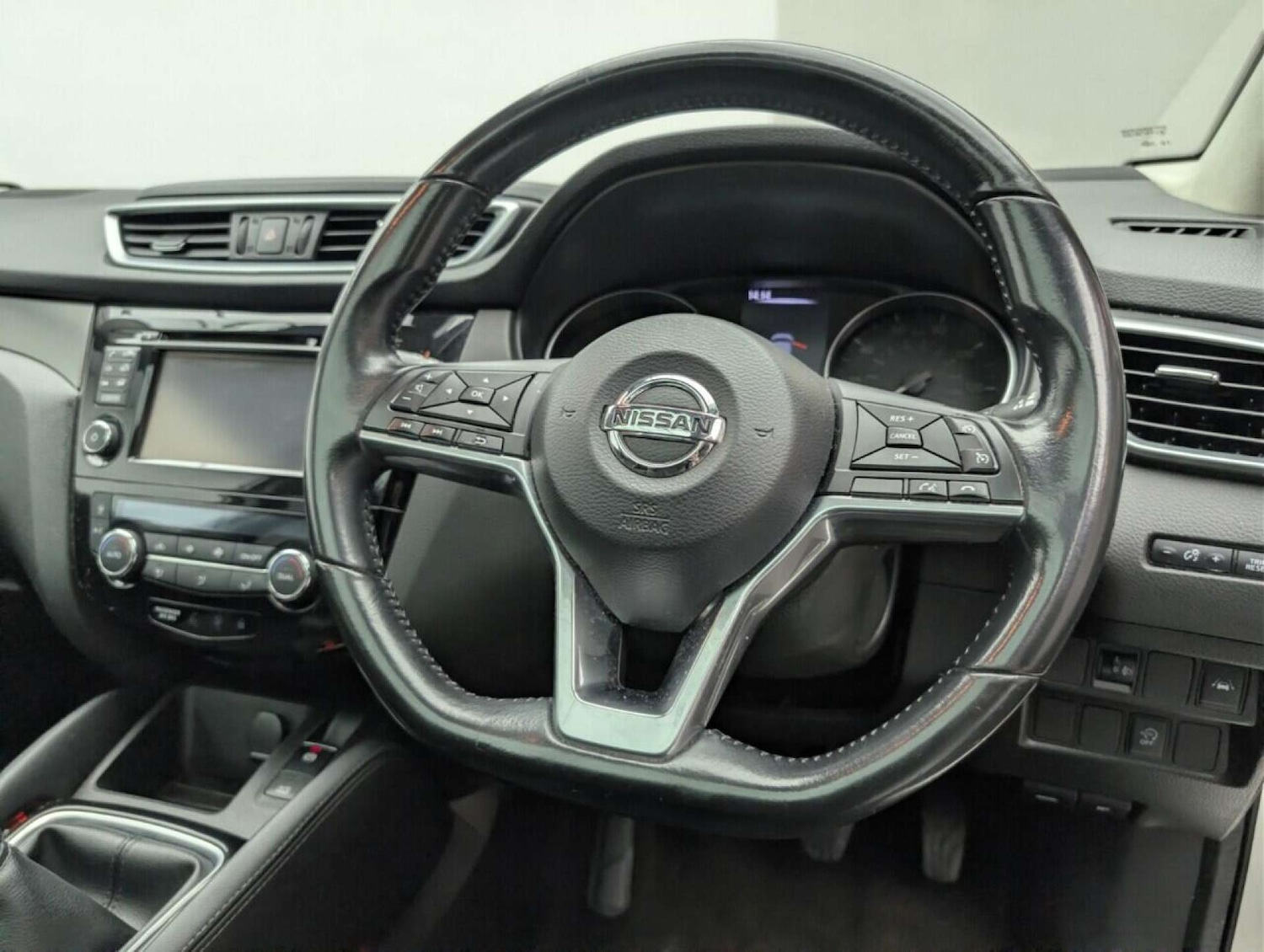 Used Nissan Qashqai 2017 for sale - 77766904: Photo 20