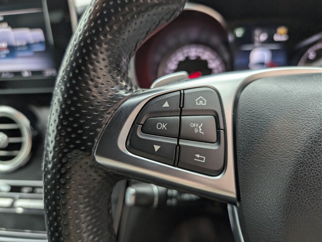 Used Mercedes-Benz GLC 2018 for sale - 76422501: Photo 18