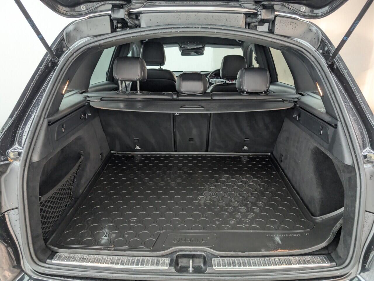 Used Mercedes-Benz GLC 2018 for sale - 76422501: Photo 26