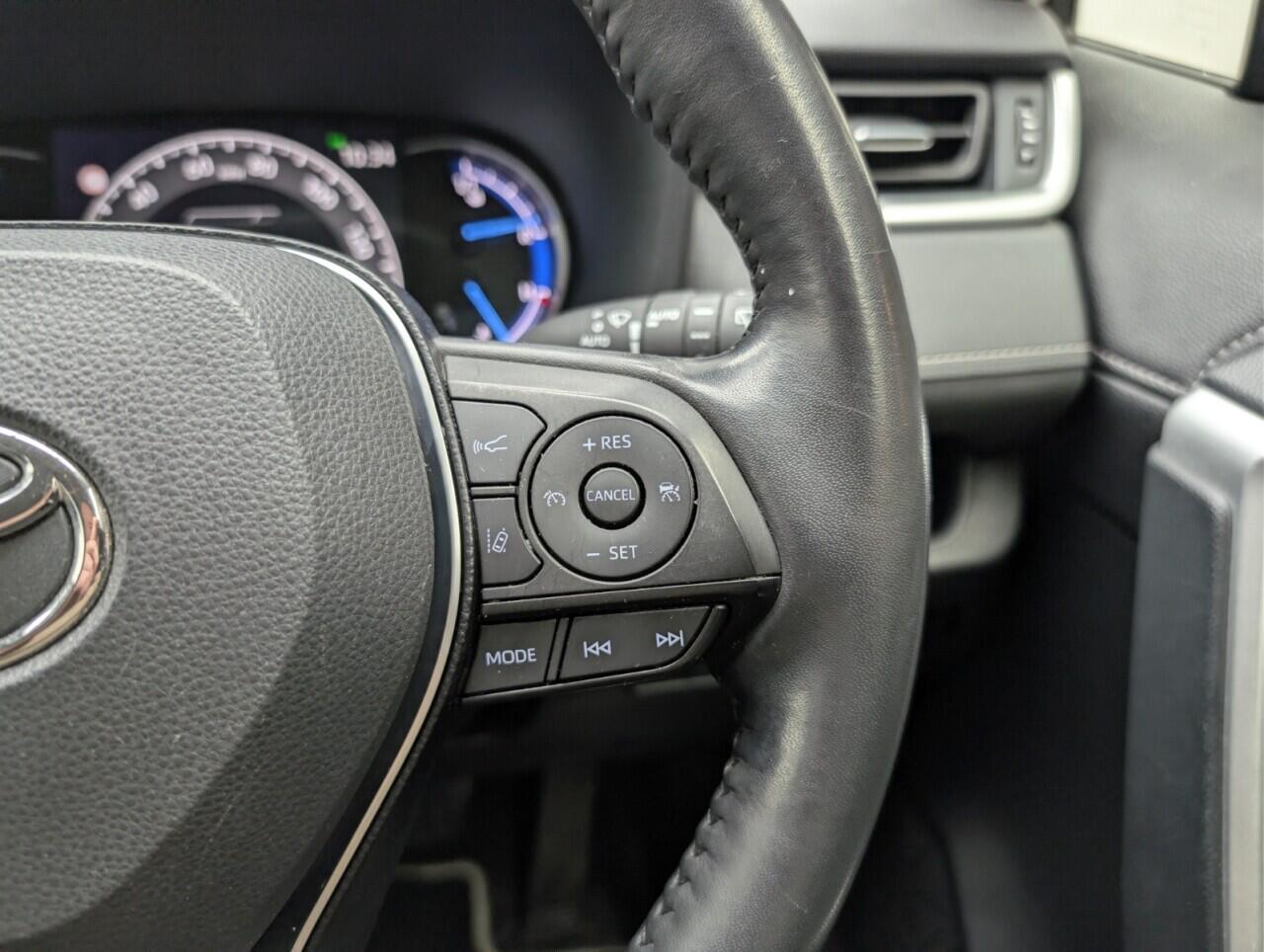 Used Toyota RAV4 2020 for sale - 76780819: Photo 20