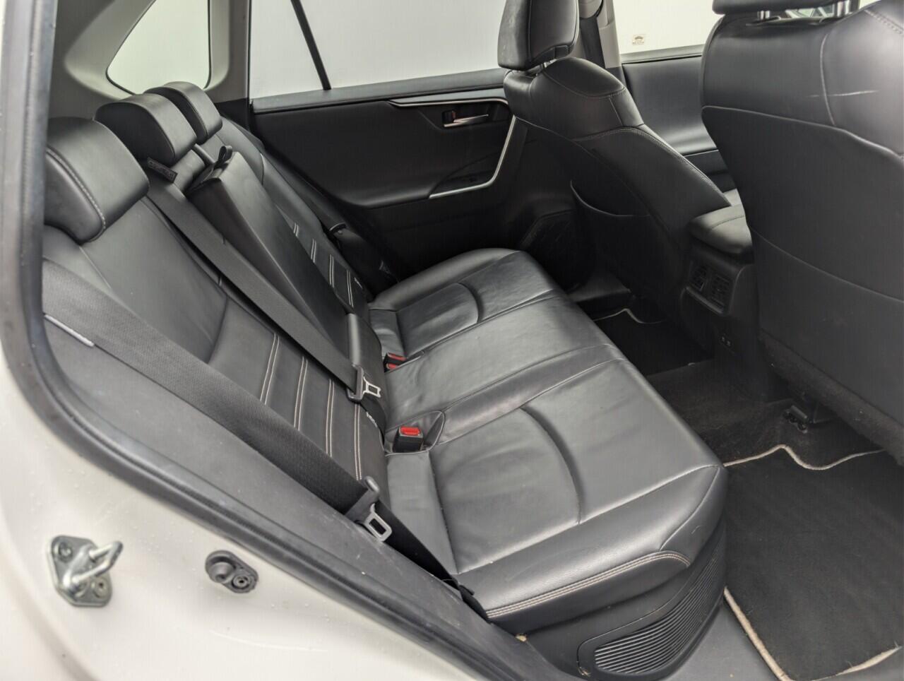 Used Toyota RAV4 2020 for sale - 76780819: Photo 27