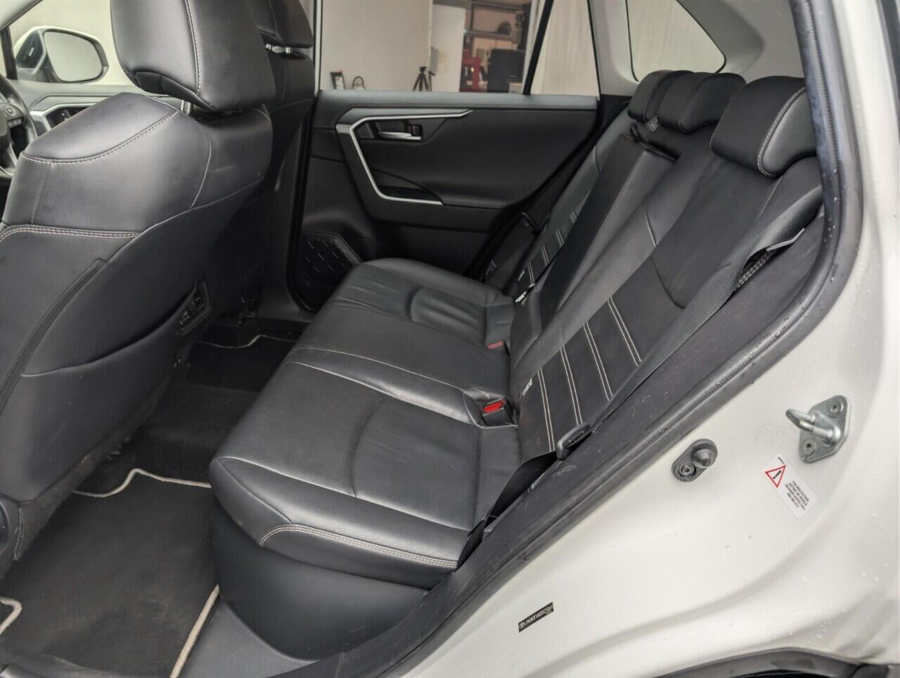 Used Toyota RAV4 2020 for sale - 76780819: Photo 30