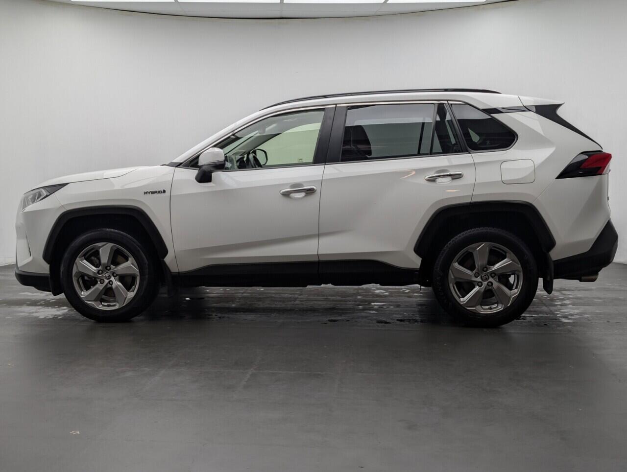 Used Toyota RAV4 2020 for sale - 76780819: Photo 5