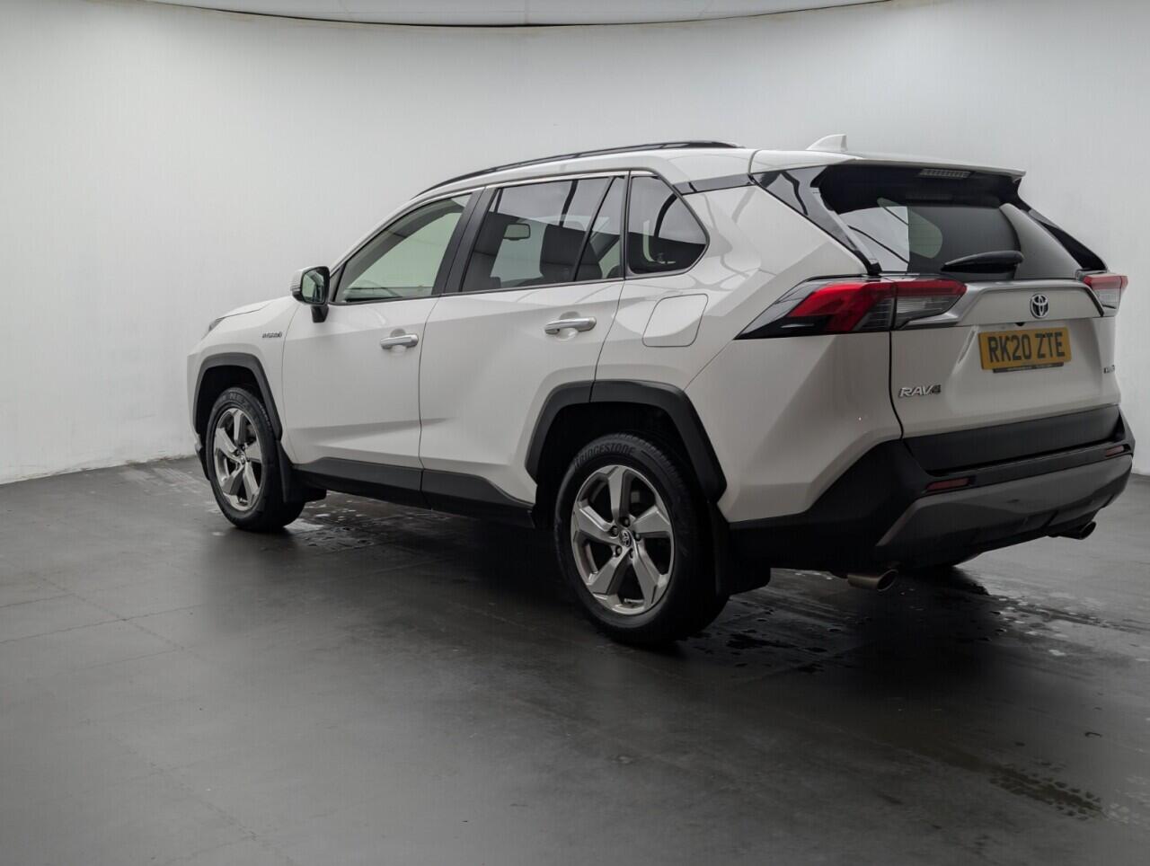 Used Toyota RAV4 2020 for sale - 76780819: Photo 6