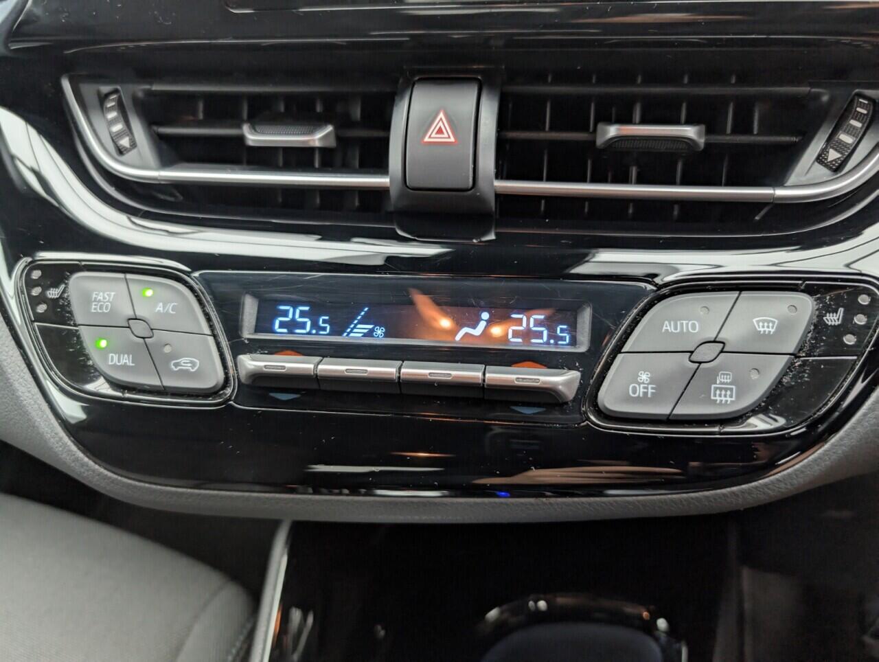 Used Toyota C-HR 2021 for sale - 76597051: Photo 17