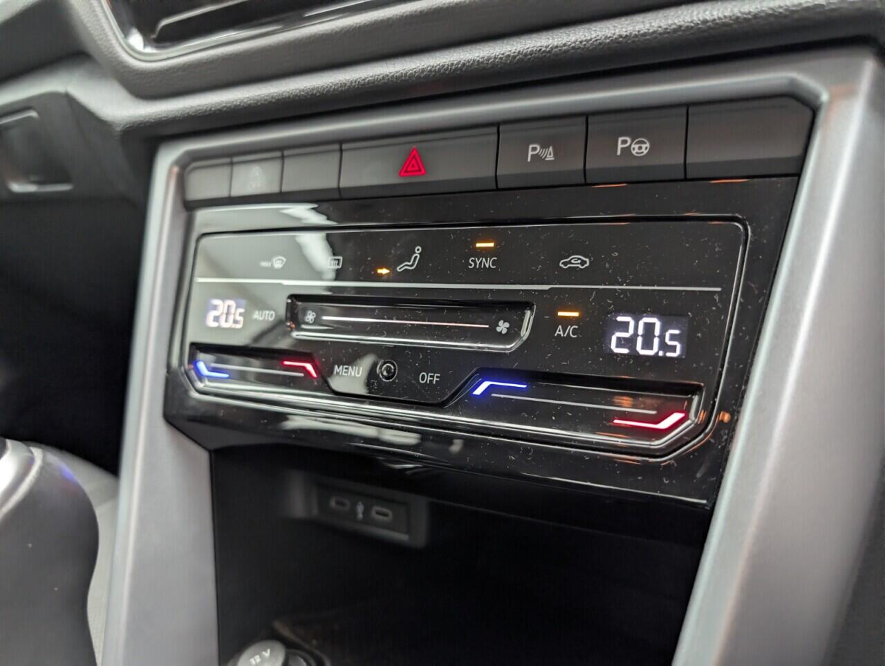 Used Volkswagen T-Roc 2022 for sale - 76657187: Photo 15