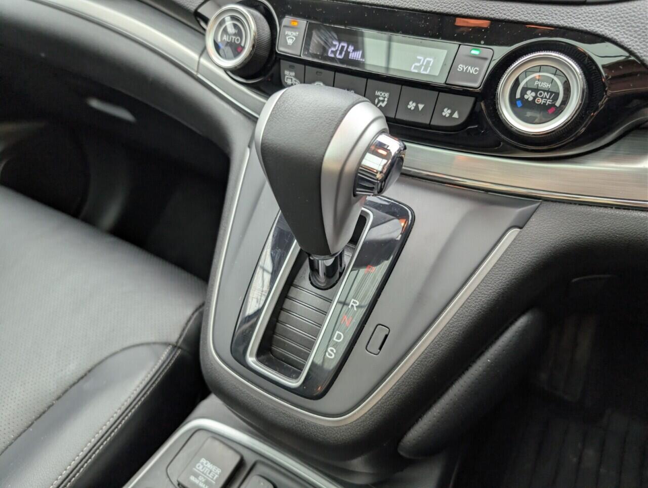 Used Honda CR-V 2015 for sale - 76457769: Photo 17