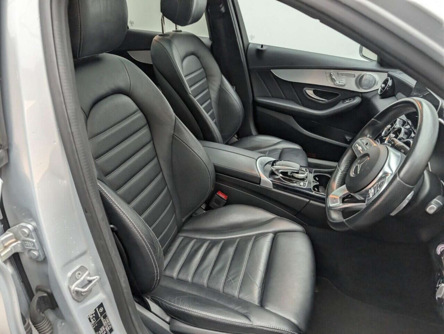 Used Mercedes-Benz C Class 2019 for sale - 77713579: Photo 12