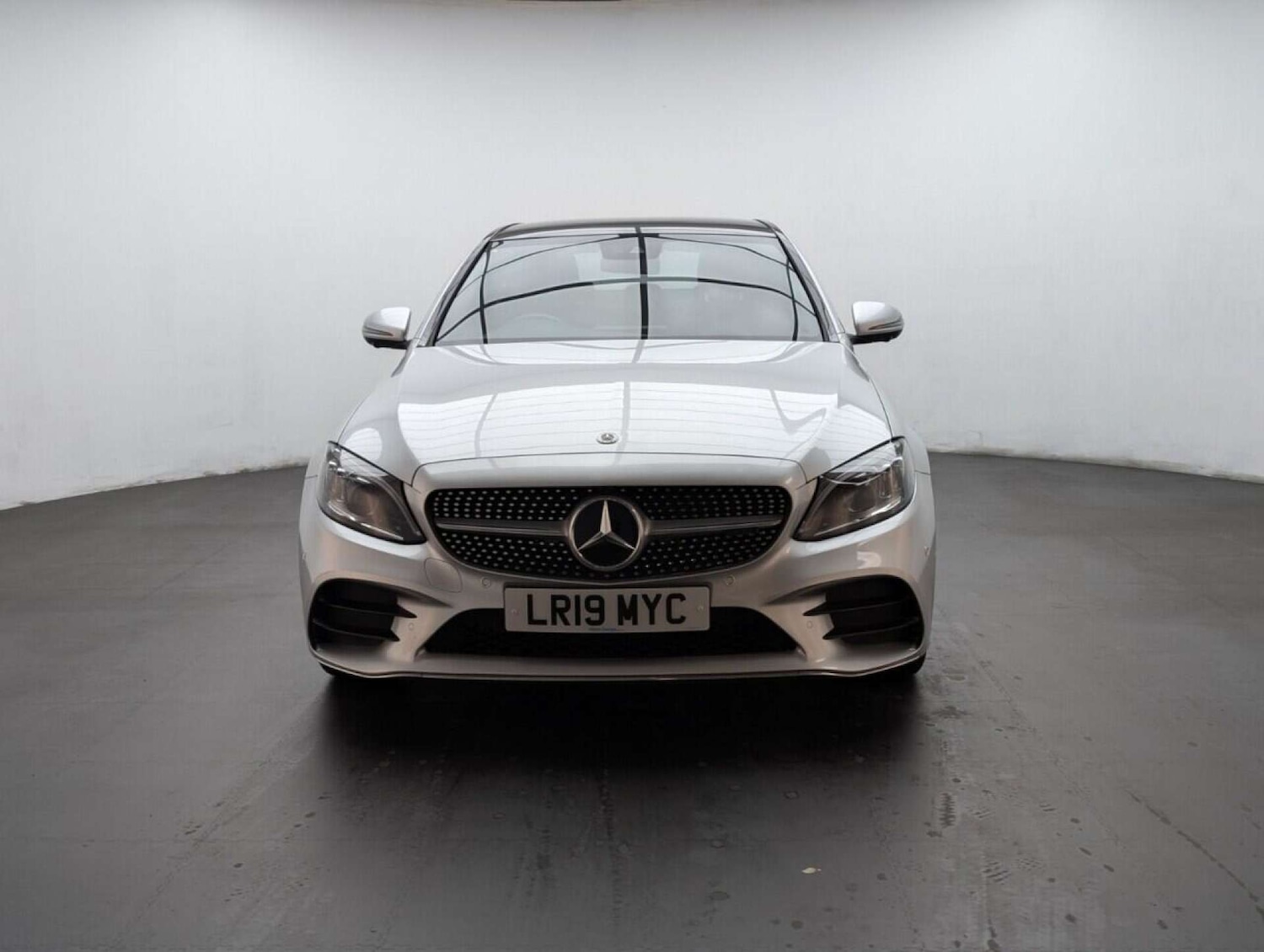 Used Mercedes-Benz C Class 2019 for sale - 77713579: Photo 3