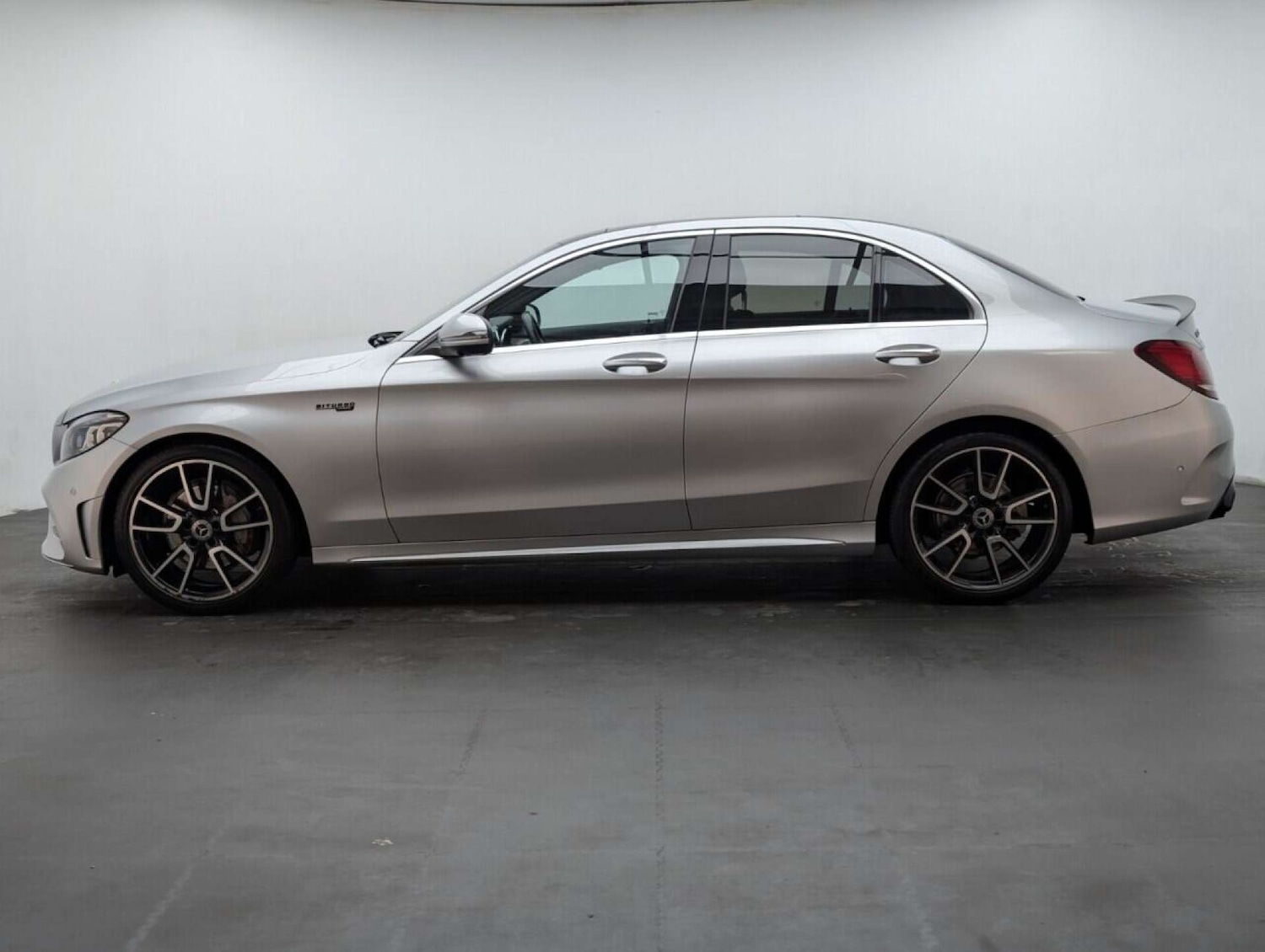 Used Mercedes-Benz C Class 2019 for sale - 77713579: Photo 5