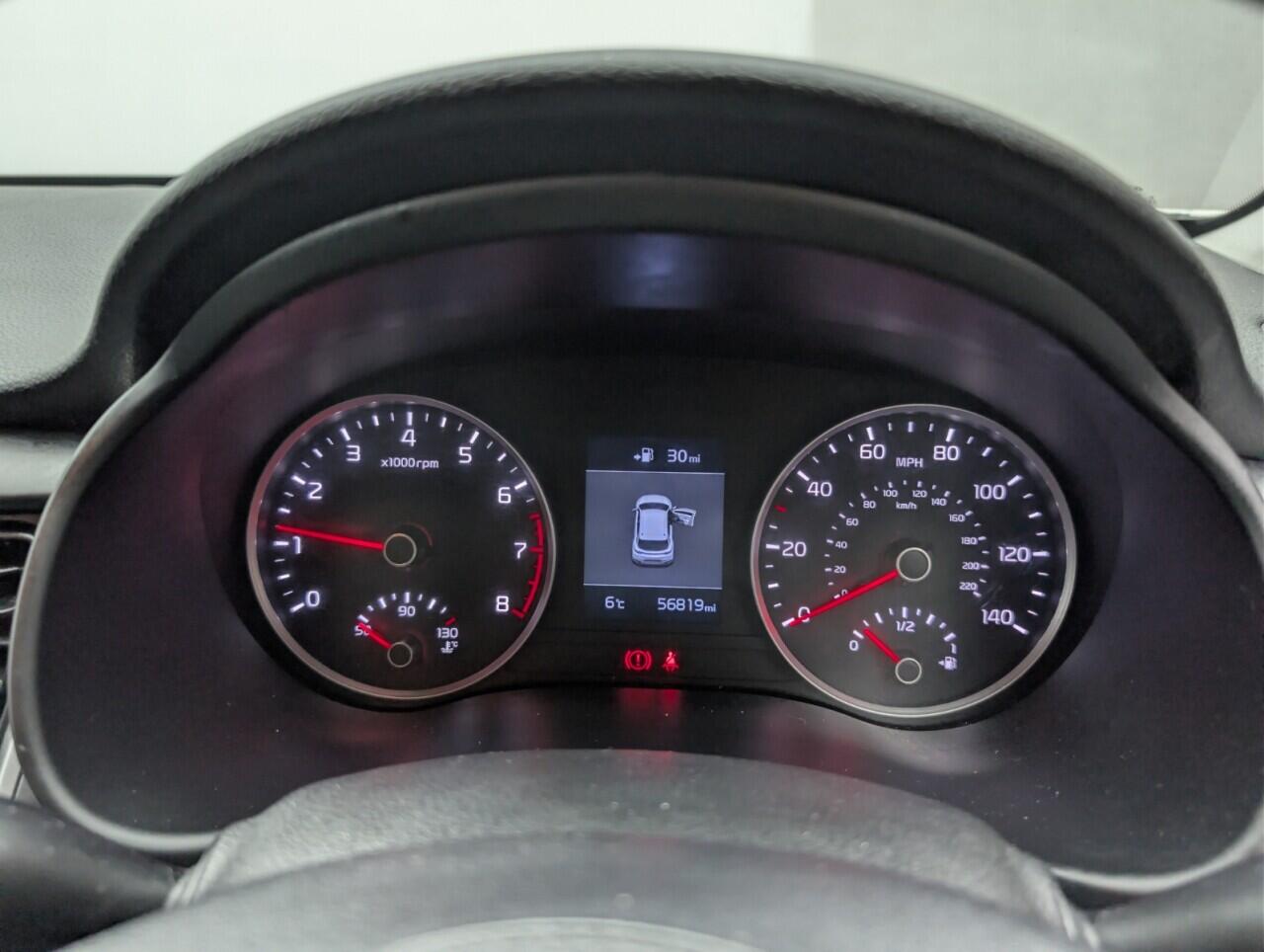 Used Kia Stonic 2018 for sale - 77175653: Photo 16