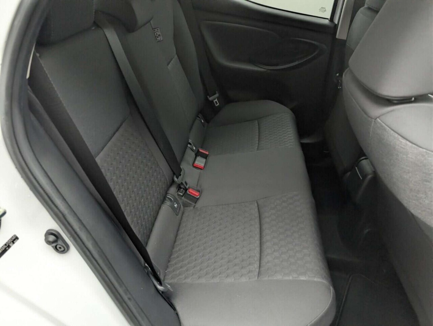 Used Toyota Yaris 2021 for sale - 77713915: Photo 23