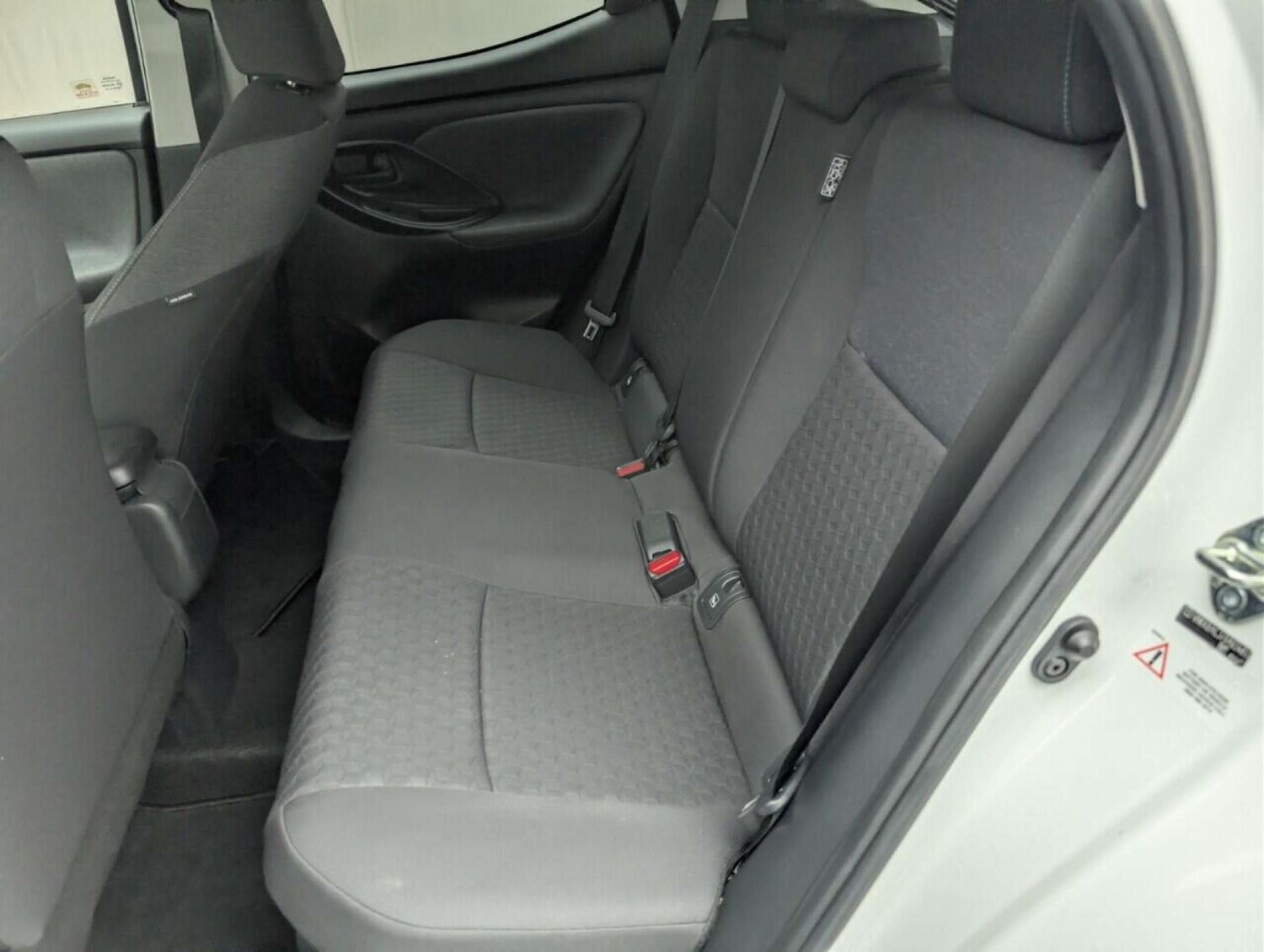 Used Toyota Yaris 2021 for sale - 77713915: Photo 25