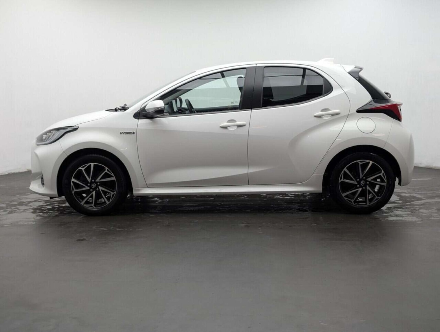 Used Toyota Yaris 2021 for sale - 77713915: Photo 5