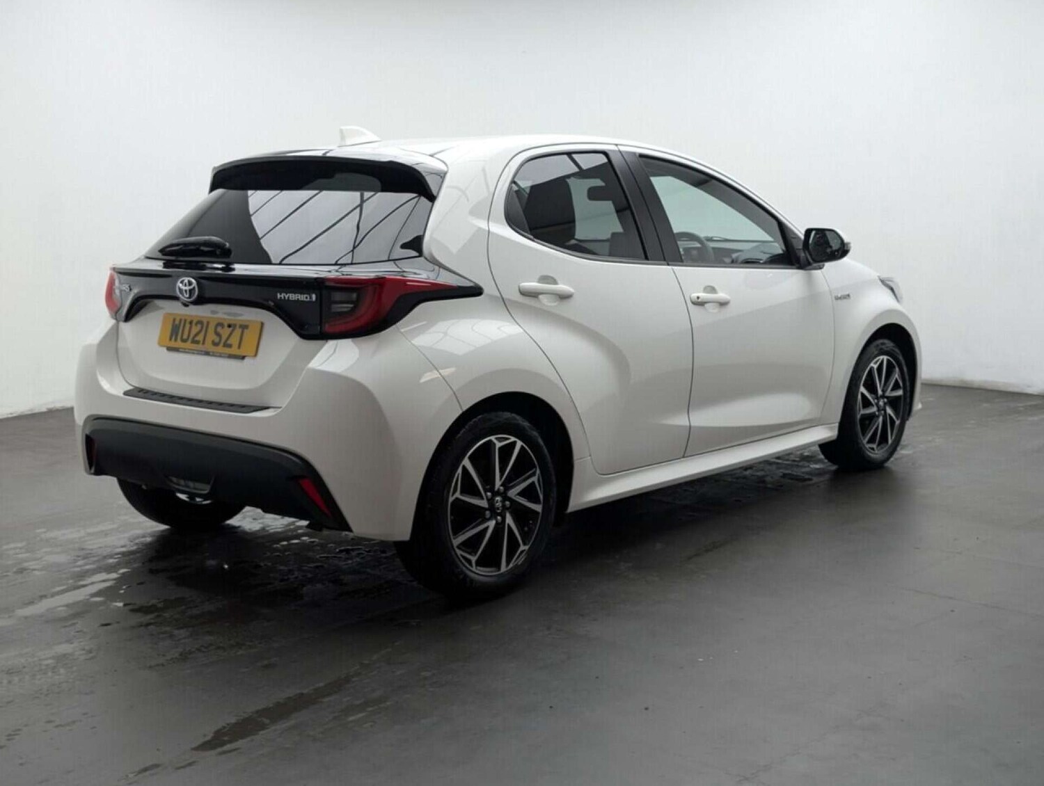 Used Toyota Yaris 2021 for sale - 77713915: Photo 8