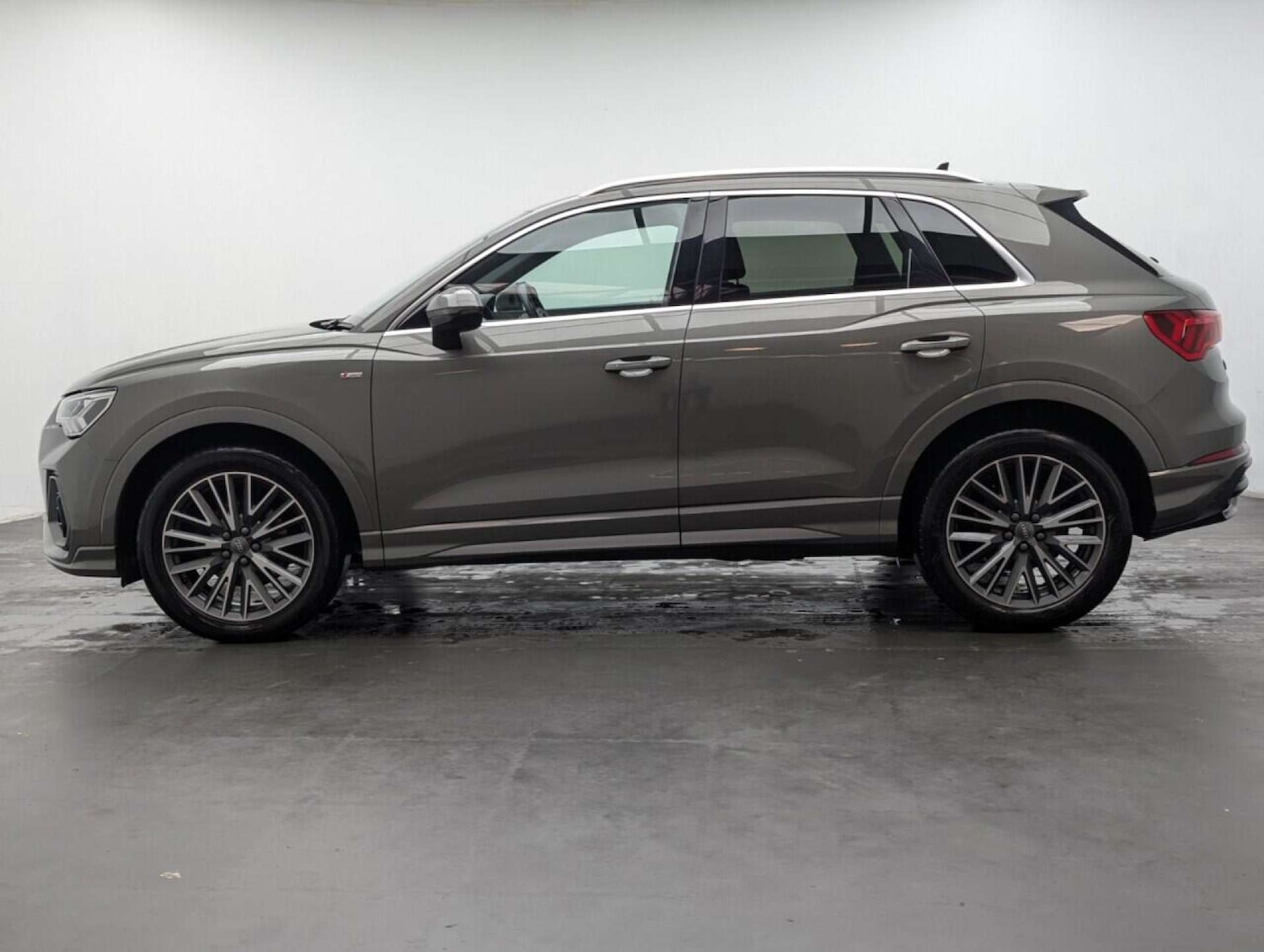 Used Audi Q3 2020 for sale - 77713537: Photo 5