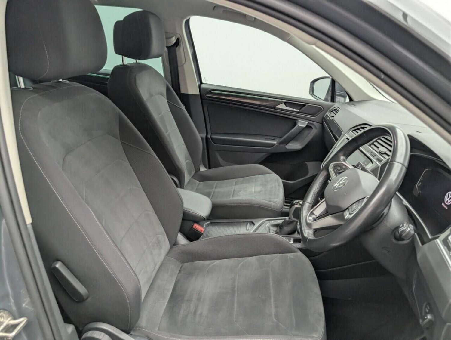 Used Volkswagen Tiguan 2022 for sale - 77713600: Photo 12