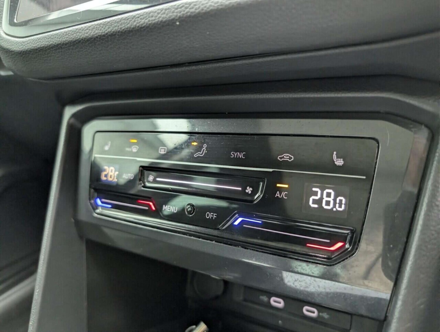 Used Volkswagen Tiguan 2022 for sale - 77713600: Photo 16