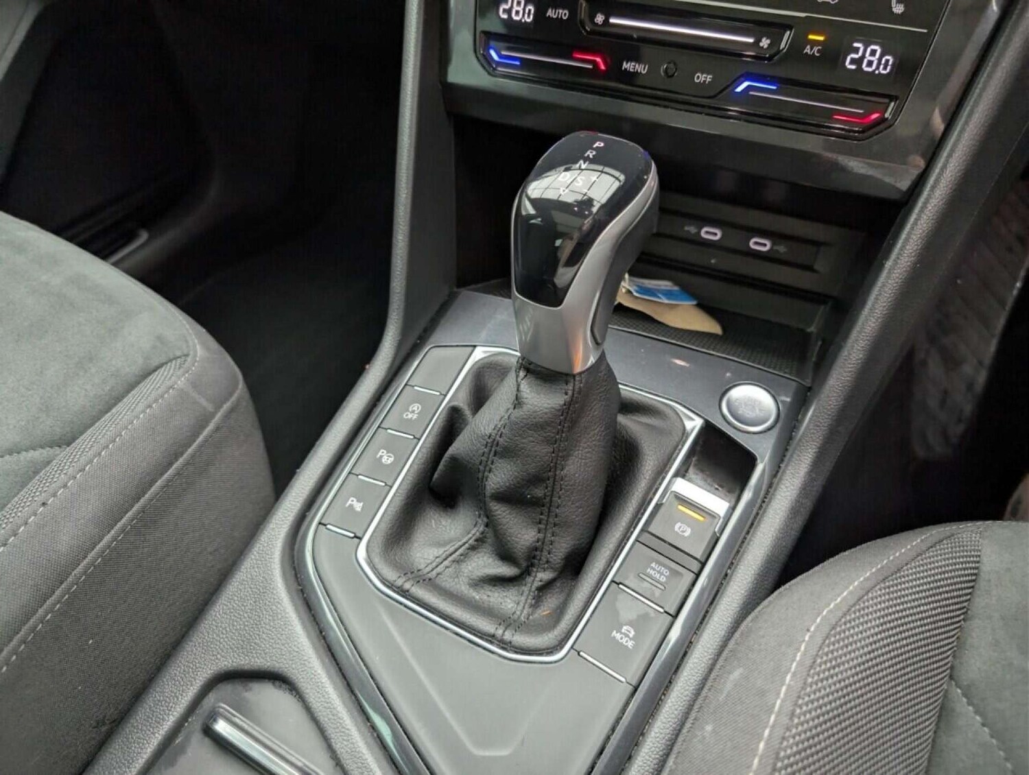 Used Volkswagen Tiguan 2022 for sale - 77713600: Photo 17