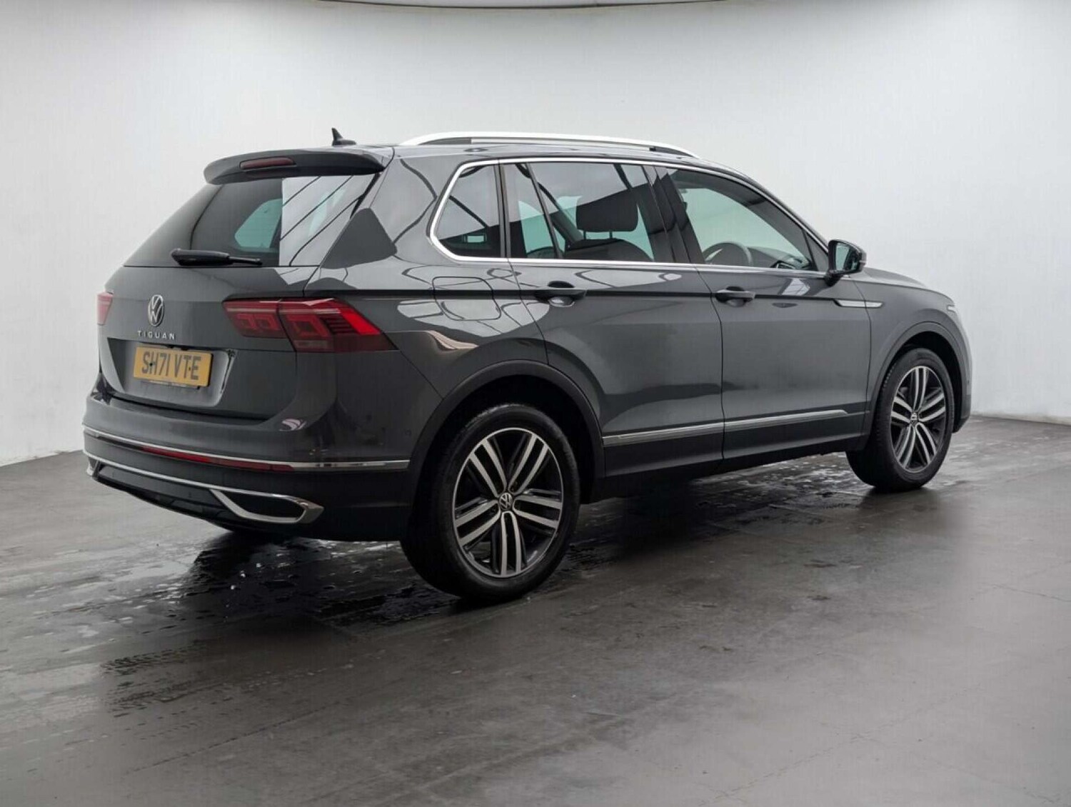 Used Volkswagen Tiguan 2022 for sale - 77713600: Photo 8