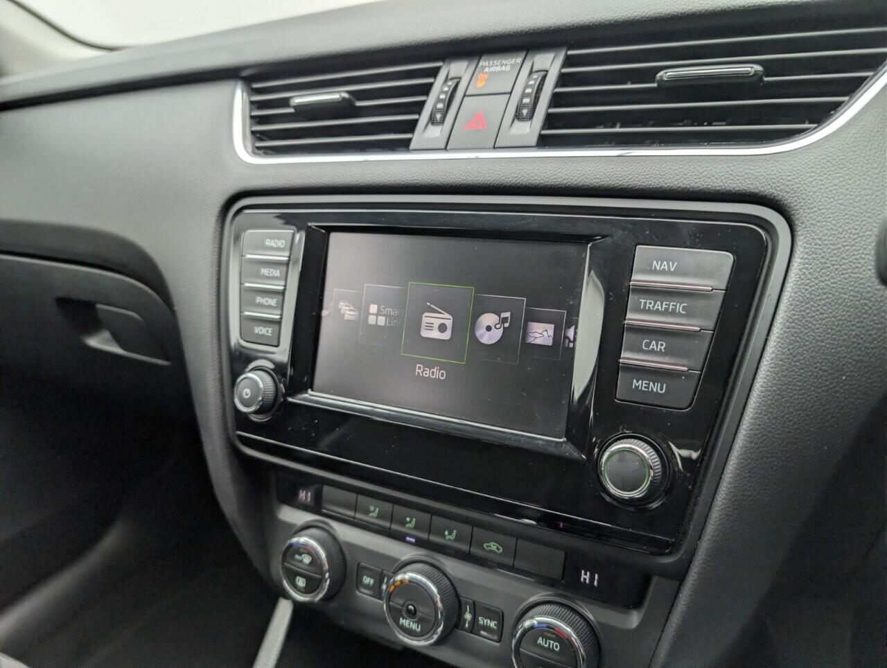 Used Skoda Octavia 2015 for sale - 76549910: Photo 14