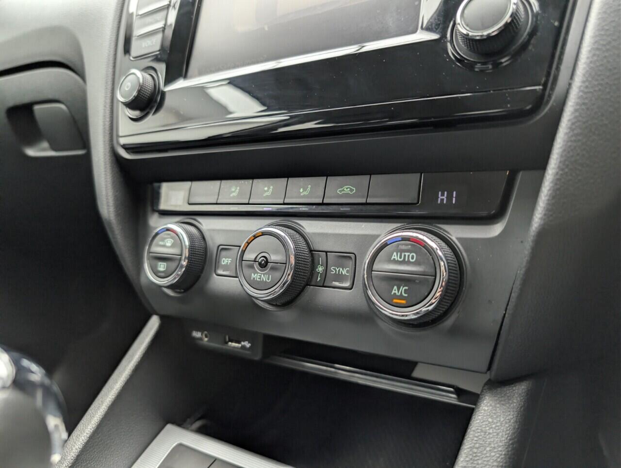 Used Skoda Octavia 2015 for sale - 76549910: Photo 16