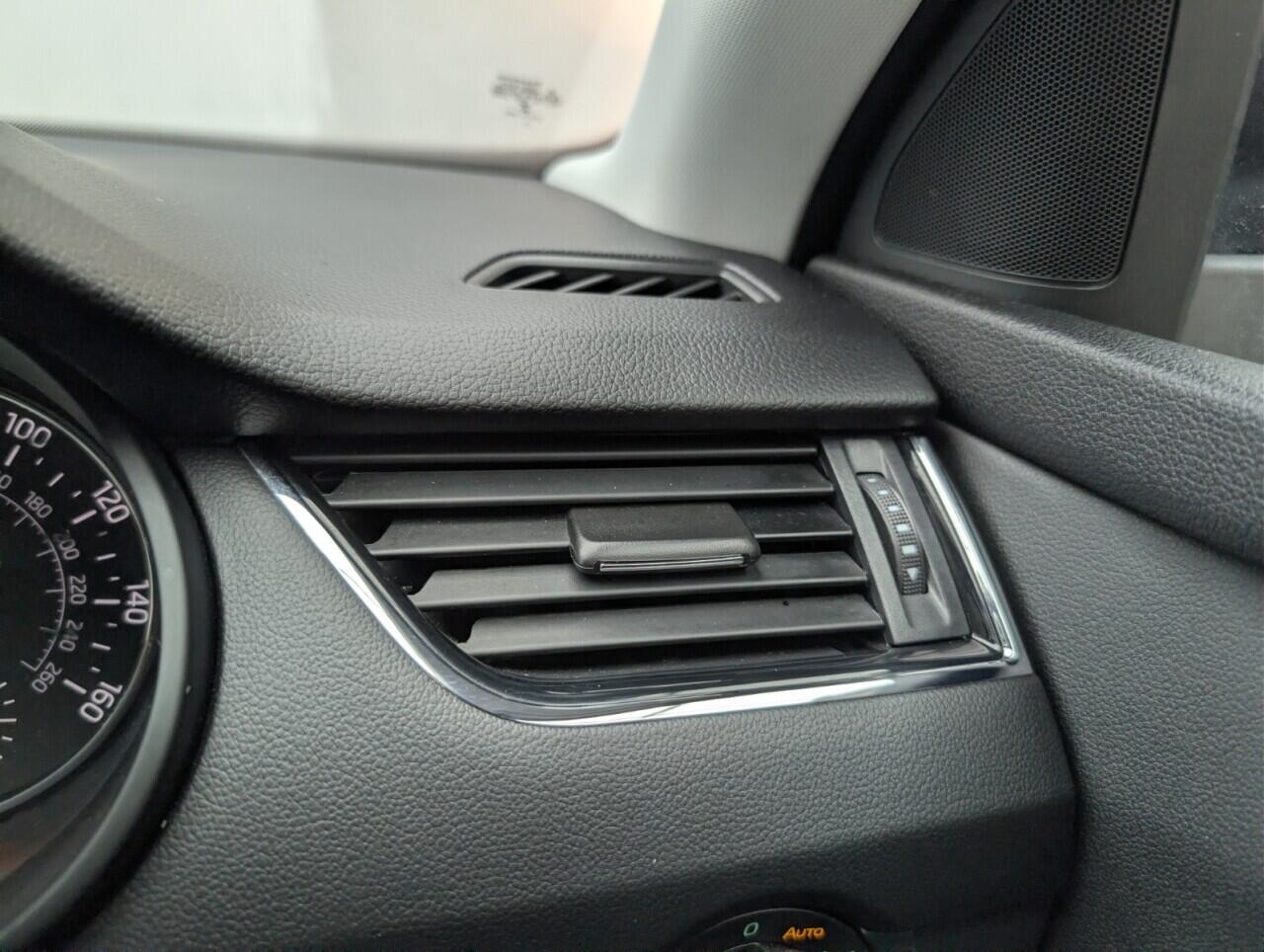 Used Skoda Octavia 2015 for sale - 76549910: Photo 21