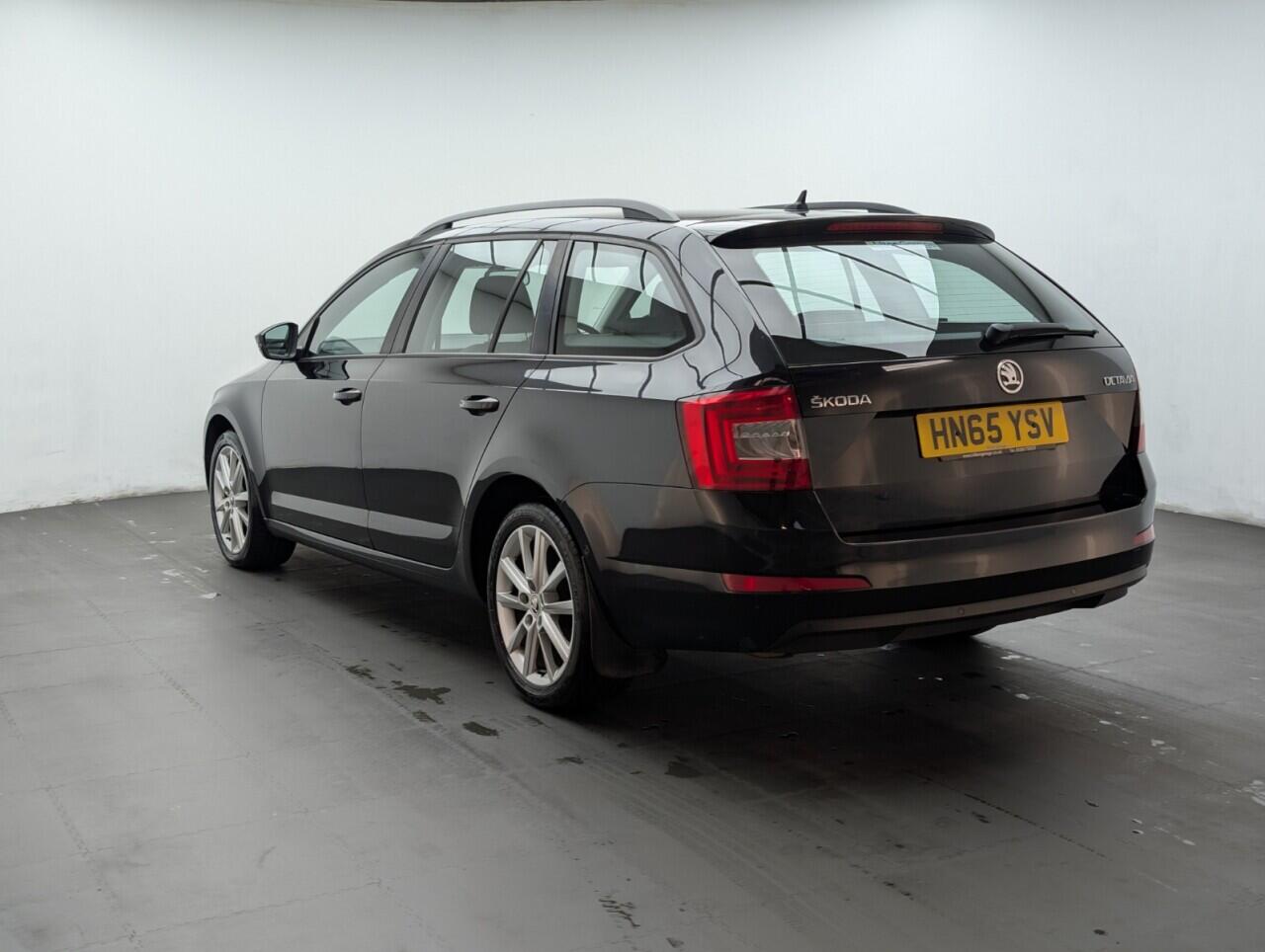 Used Skoda Octavia 2015 for sale - 76549910: Photo 6