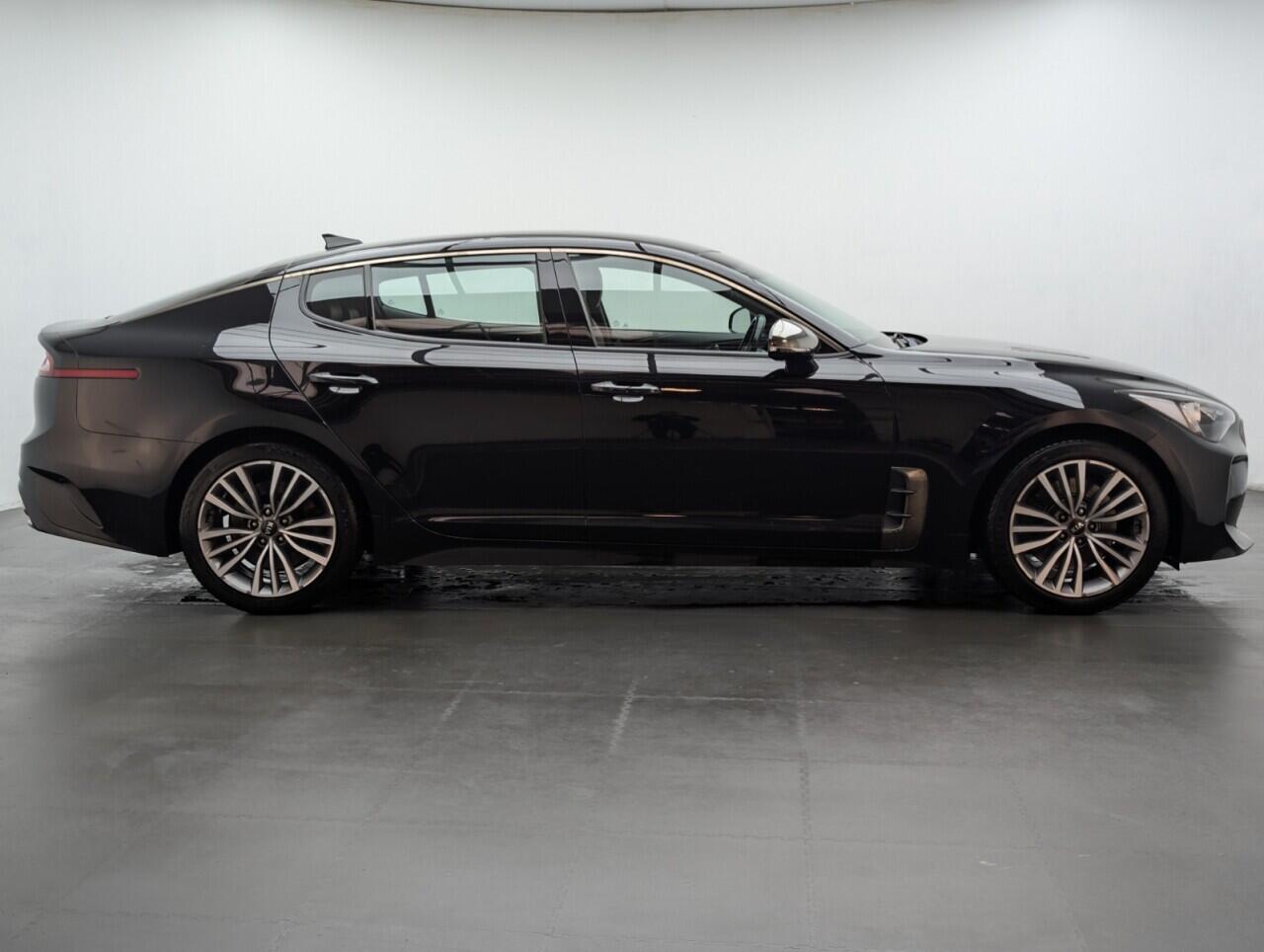 Used Kia Stinger for sale - 76561952: Photo 9