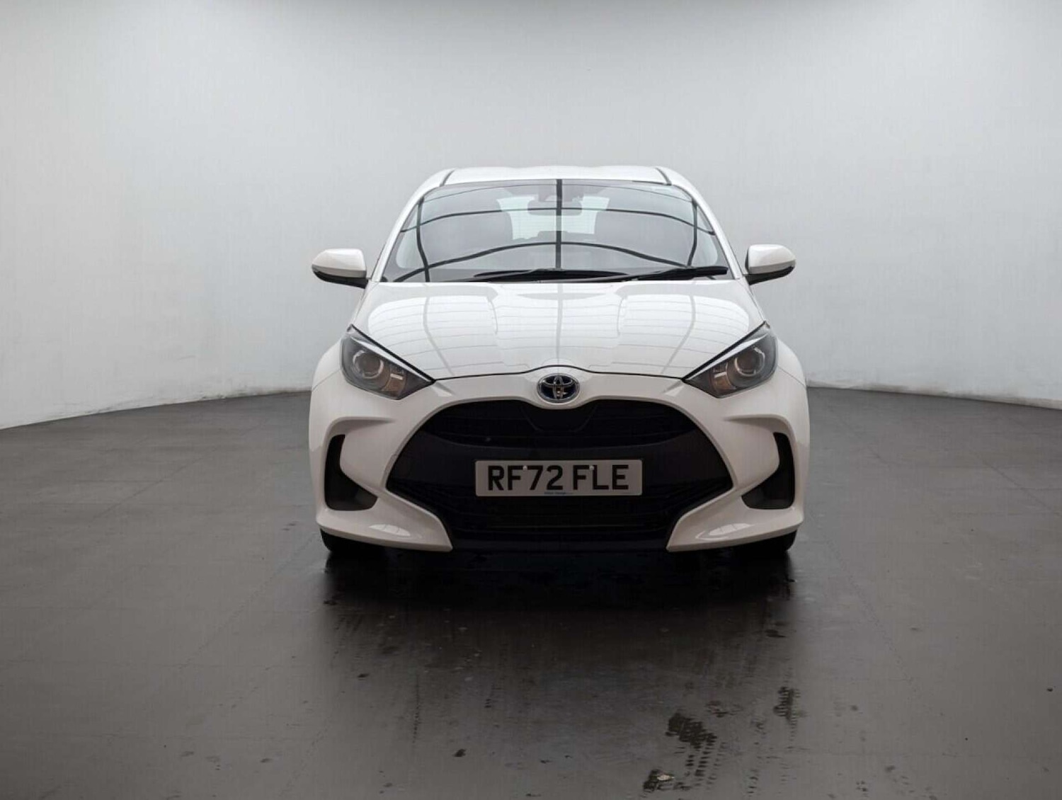 Used Toyota Yaris 2023 for sale - 77713686: Photo 3